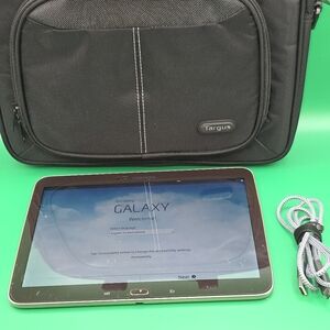 Samsung Galaxy Tab 3 GT-P5210 16GB, Wi-Fi, 10.1in - Gold Brown + bag